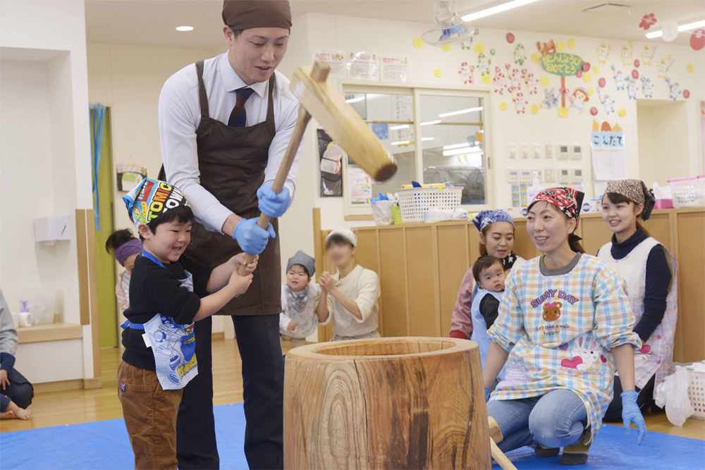 【イベント紹介】【仙台】NHK歳末たすけあい配分もいただいた、おうち保育園かしわぎの新年もちつき大会をご紹介します！