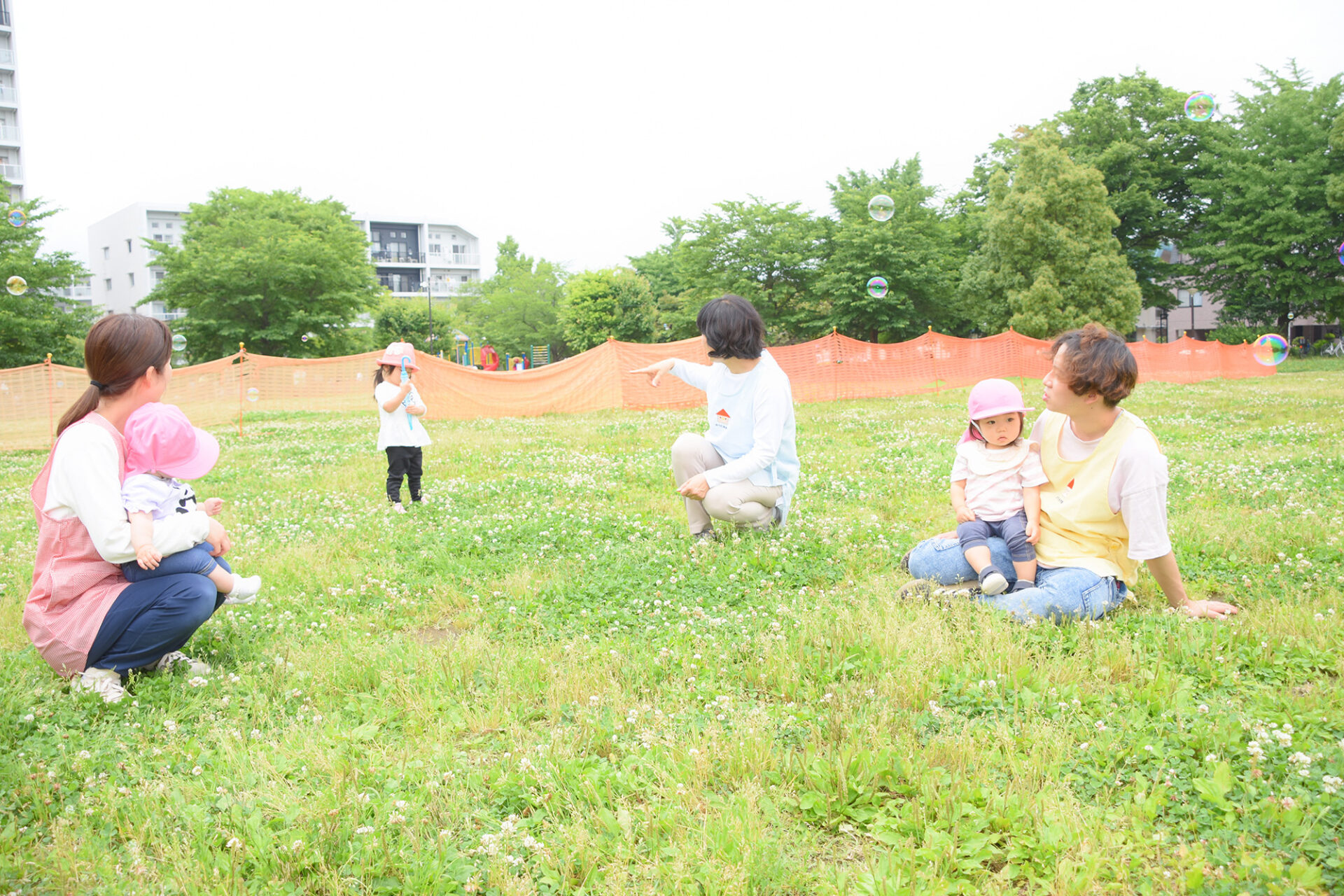 公園におもちゃ倉庫を設置！？近隣の保育園と一緒に実現した保育現場のイノベーション！