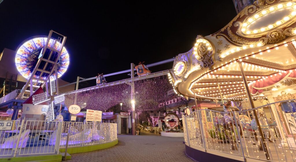 浅草花やしきの夜の風景写真