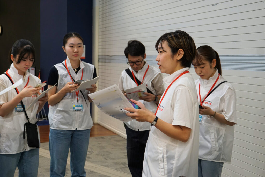 学生ボランティアに加え、地域の保育園や障害児支援をしている事業所の皆さんと協力して開催しました。初めての方も、初回から参加してるボランティアもいます。