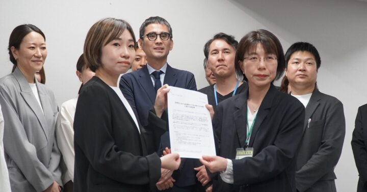 一律のルールではなく「その子」を見てほしい。医療的ケア児の柔軟な入園判断を求め、仙台市に要望書を提出